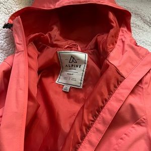 NWT Women’s alpine design rain jacket size Xs sugar coral, $60 at Dicks Sporting
